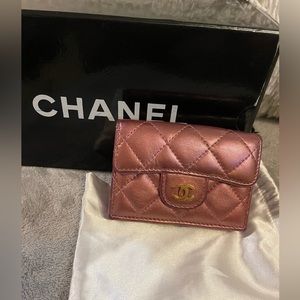 ❤️SOLD❤️🦄✨Auth CHANEL Iridescent Lambskin Small Quilted Flap Wallet in Purple